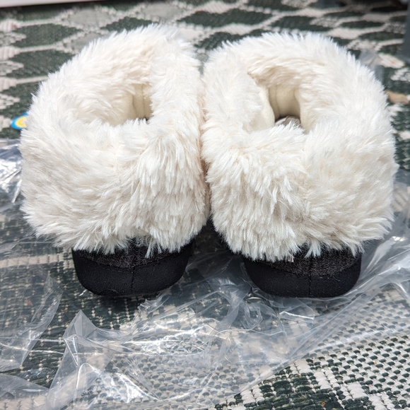 NWT Small 5/6 Women's Isotoner Marisol Faux Fur Slipper - Picture 6 of 10